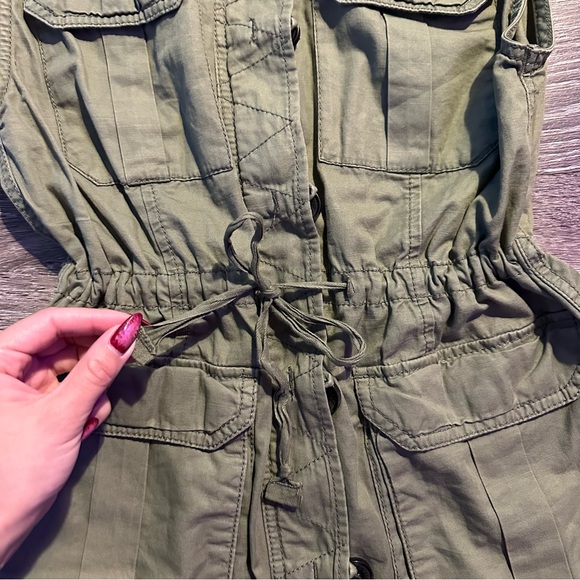 A&F 1892 Green Utility Vest - Picture 7 of 7